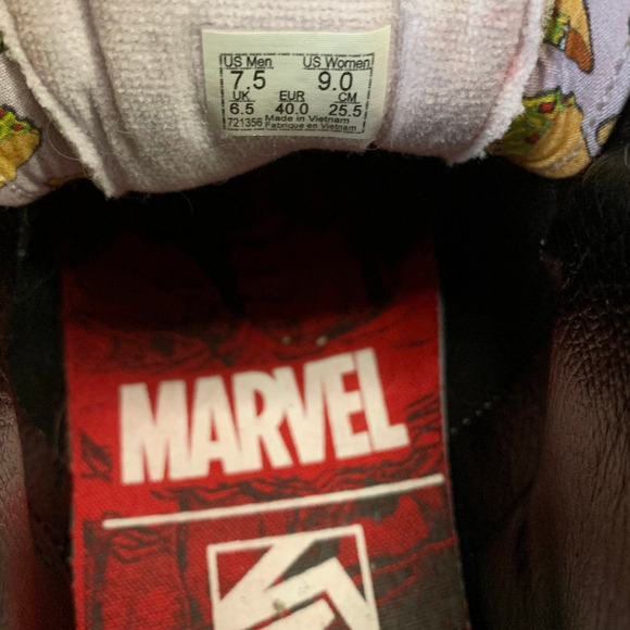 VANS x Marvel Deadpool Limited Edition Sk8-Hi Red Black High Top Sneaker Women 9 - Picture 5 of 10